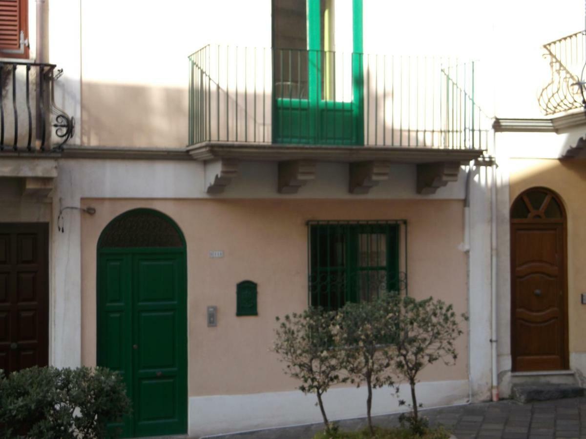 فيلا Centrostoricolipari المظهر الخارجي الصورة