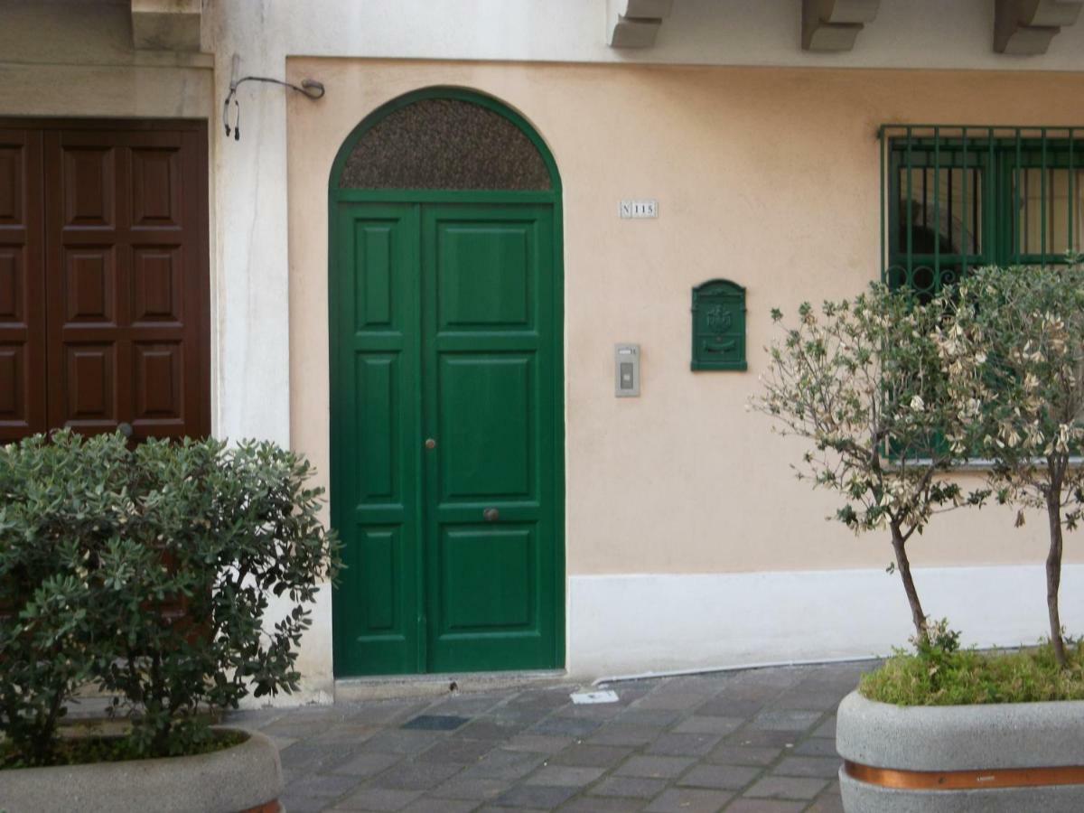 فيلا Centrostoricolipari المظهر الخارجي الصورة